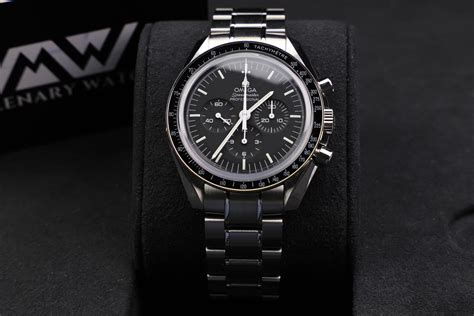 Omega Speedmaster sapphire sandwich review